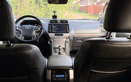 Toyota Land Cruiser Prado 150 рестайлинг 2, 2020 год, 4 850 000 рублей, 22 фотография