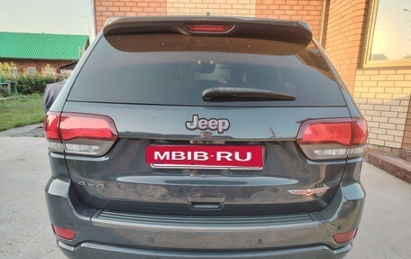 Jeep Grand Cherokee, 2017 год, 2 325 000 рублей, 40 фотография