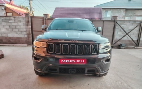 Jeep Grand Cherokee, 2017 год, 2 325 000 рублей, 35 фотография