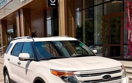 Ford Explorer VI, 2012 год, 1 750 000 рублей, 4 фотография