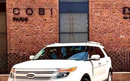 Ford Explorer VI, 2012 год, 1 750 000 рублей, 3 фотография