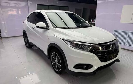 Honda Vezel, 2022 год, 1 350 000 рублей, 3 фотография