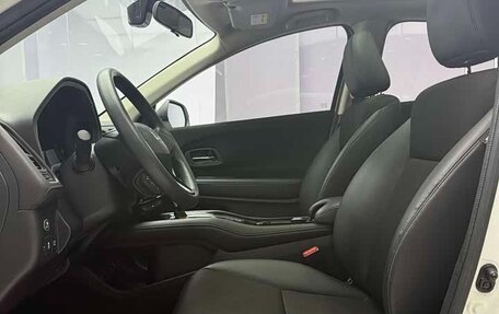 Honda Vezel, 2022 год, 1 350 000 рублей, 7 фотография