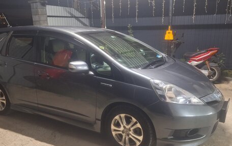 Honda Fit Shuttle I рестайлинг, 2013 год, 1 100 000 рублей, 2 фотография