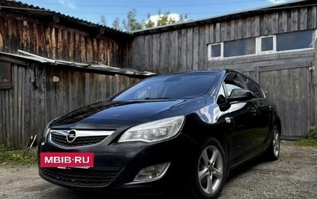 Opel Astra J, 2011 год, 600 000 рублей, 2 фотография