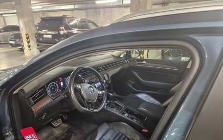 Volkswagen Passat B8 рестайлинг, 2017 год, 2 500 000 рублей, 5 фотография