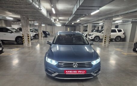 Volkswagen Passat B8 рестайлинг, 2017 год, 2 500 000 рублей, 8 фотография