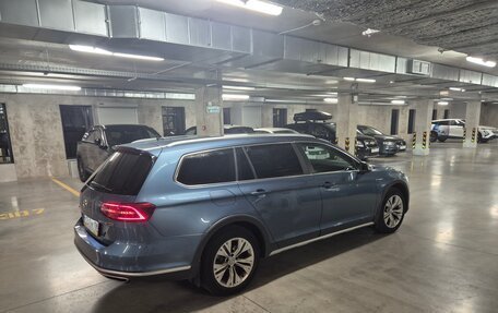 Volkswagen Passat B8 рестайлинг, 2017 год, 2 500 000 рублей, 7 фотография