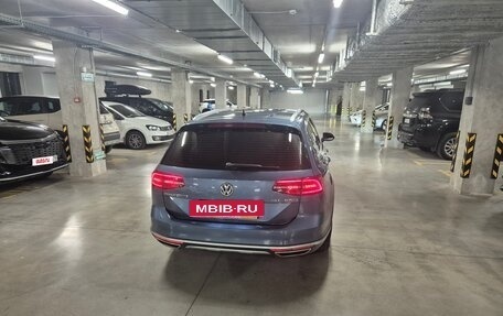 Volkswagen Passat B8 рестайлинг, 2017 год, 2 500 000 рублей, 6 фотография
