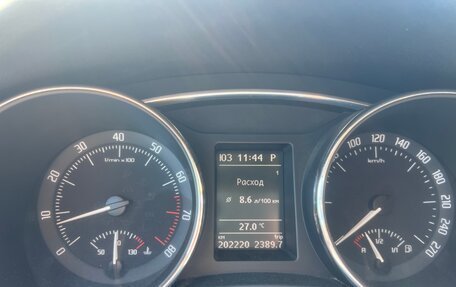 Skoda Superb III рестайлинг, 2011 год, 1 300 000 рублей, 3 фотография