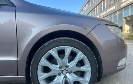Skoda Superb III рестайлинг, 2011 год, 1 300 000 рублей, 12 фотография