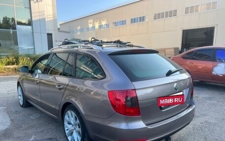 Skoda Superb III рестайлинг, 2011 год, 1 300 000 рублей, 16 фотография