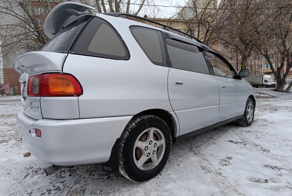 Toyota Ipsum I, 1998 год, 500 000 рублей, 7 фотография