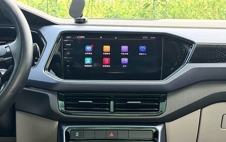 Volkswagen T-Cross I, 2022 год, 1 430 098 рублей, 10 фотография