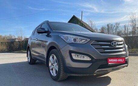 Hyundai Santa Fe III рестайлинг, 2013 год, 2 050 000 рублей, 1 фотография