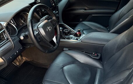 Toyota Camry, 2021 год, 2 200 000 рублей, 3 фотография