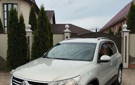 Volkswagen Tiguan I, 2010 год, 1 150 000 рублей, 2 фотография