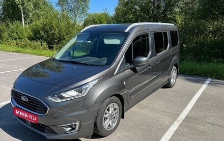 Ford Tourneo Connect II рестайлинг, 2021 год, 2 550 000 рублей, 3 фотография