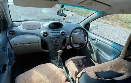 Toyota Vitz, 2001 год, 300 000 рублей, 6 фотография