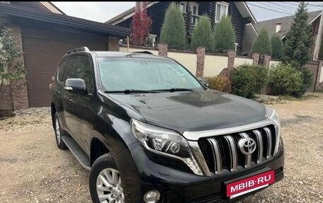 Toyota Land Cruiser Prado 150 рестайлинг 2, 2014 год, 3 550 000 рублей, 4 фотография
