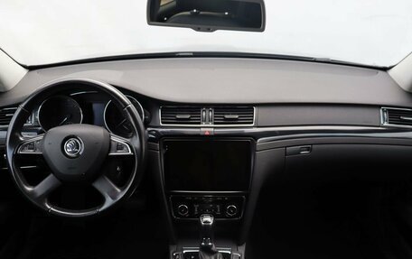Skoda Superb III рестайлинг, 2013 год, 1 199 000 рублей, 14 фотография