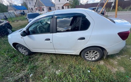 Renault Logan II, 2016 год, 375 000 рублей, 2 фотография