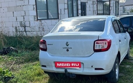 Renault Logan II, 2016 год, 375 000 рублей, 3 фотография