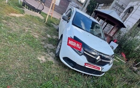 Renault Logan II, 2016 год, 375 000 рублей, 4 фотография