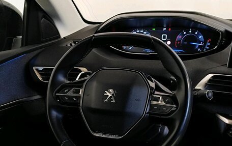 Peugeot 3008 II, 2019 год, 2 049 000 рублей, 11 фотография