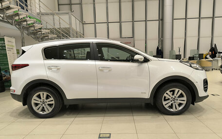 KIA Sportage IV рестайлинг, 2018 год, 2 350 000 рублей, 5 фотография