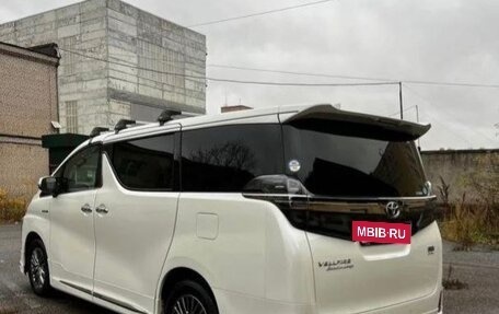 Toyota Vellfire II, 2018 год, 4 600 000 рублей, 2 фотография
