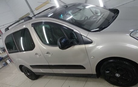 Peugeot Partner II рестайлинг 2, 2009 год, 500 000 рублей, 3 фотография