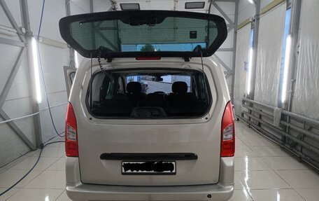 Peugeot Partner II рестайлинг 2, 2009 год, 500 000 рублей, 13 фотография