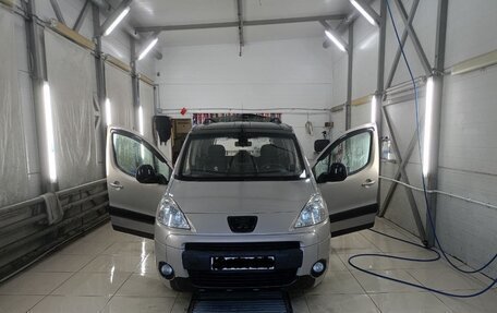 Peugeot Partner II рестайлинг 2, 2009 год, 500 000 рублей, 15 фотография