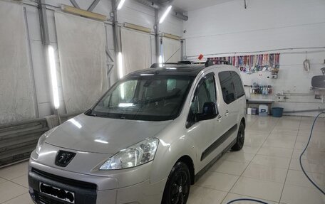 Peugeot Partner II рестайлинг 2, 2009 год, 500 000 рублей, 17 фотография