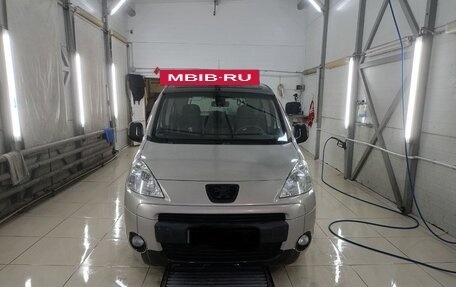 Peugeot Partner II рестайлинг 2, 2009 год, 500 000 рублей, 18 фотография