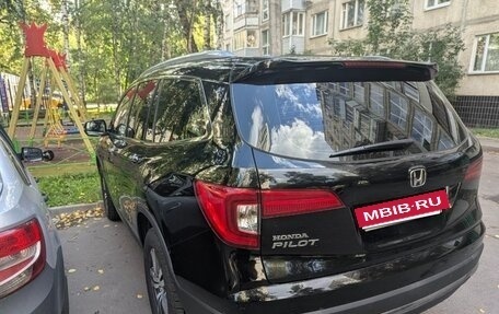 Honda Pilot III рестайлинг, 2018 год, 3 500 000 рублей, 7 фотография