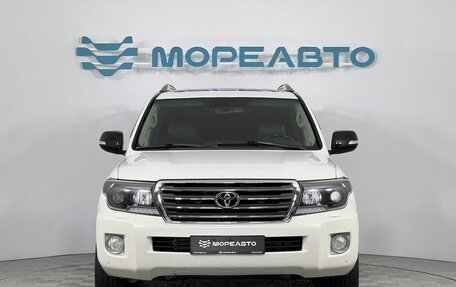 Toyota Land Cruiser 200, 2011 год, 2 420 000 рублей, 2 фотография