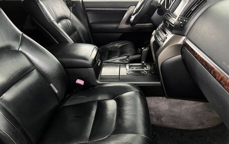 Toyota Land Cruiser 200, 2011 год, 2 420 000 рублей, 12 фотография