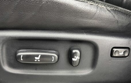 Toyota Land Cruiser 200, 2011 год, 2 420 000 рублей, 17 фотография