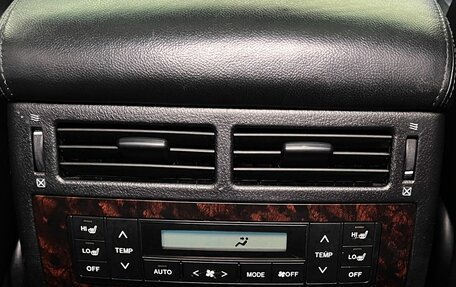 Toyota Land Cruiser 200, 2011 год, 2 420 000 рублей, 24 фотография