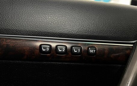 Toyota Land Cruiser 200, 2011 год, 2 420 000 рублей, 23 фотография