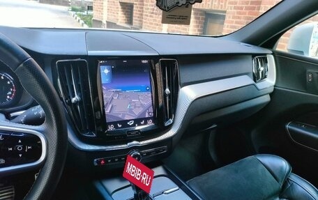 Volvo XC60 II, 2018 год, 3 500 000 рублей, 9 фотография
