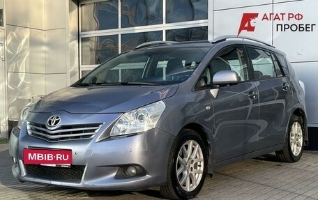 Toyota Verso I, 2012 год, 890 000 рублей, 3 фотография