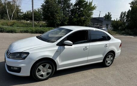 Volkswagen Polo VI (EU Market), 2017 год, 590 000 рублей, 2 фотография