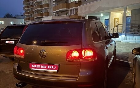Volkswagen Touareg III, 2005 год, 740 000 рублей, 4 фотография