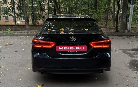 Toyota Camry, 2018 год, 2 700 000 рублей, 4 фотография