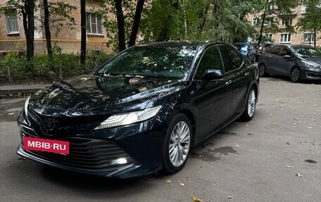 Toyota Camry, 2018 год, 2 700 000 рублей, 6 фотография