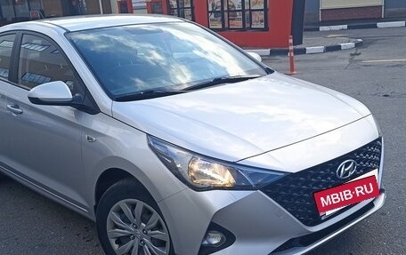 Hyundai Solaris II рестайлинг, 2020 год, 1 600 000 рублей, 2 фотография