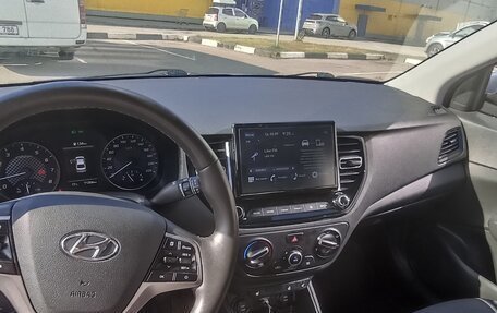 Hyundai Solaris II рестайлинг, 2020 год, 1 600 000 рублей, 5 фотография